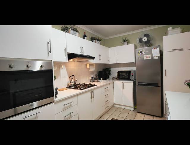 3 BEDROOM SIMPLEX FOR SALE IN CHASE VALLEY